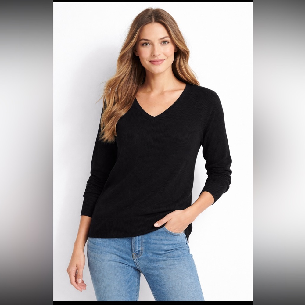 Athleta Sweater in Black Women's V-Neck Ribbed Pullover Relaxed Fit Size Medium